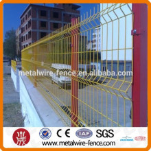 Green/Yellow/black/white/red fence panel